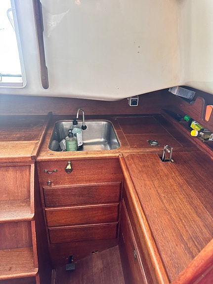 IW31 – Sparkman & Stephens – Yanmar 3YM20 7 of 14