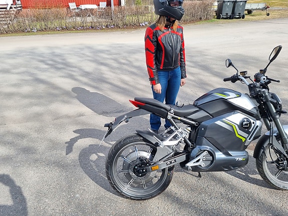 Super Soco TSX1200 4 of 4