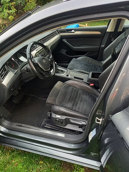 Volkswagen Passat 3 of 4