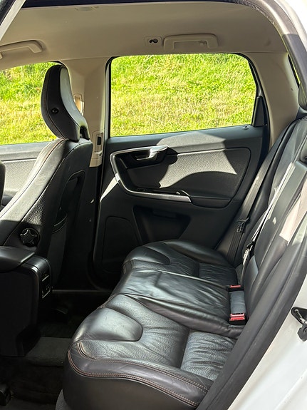 Volvo XC60 5 of 6