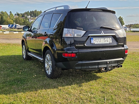 Mitsubishi Outlander 3 of 8