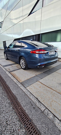 Ford Mondeo 2 of 7