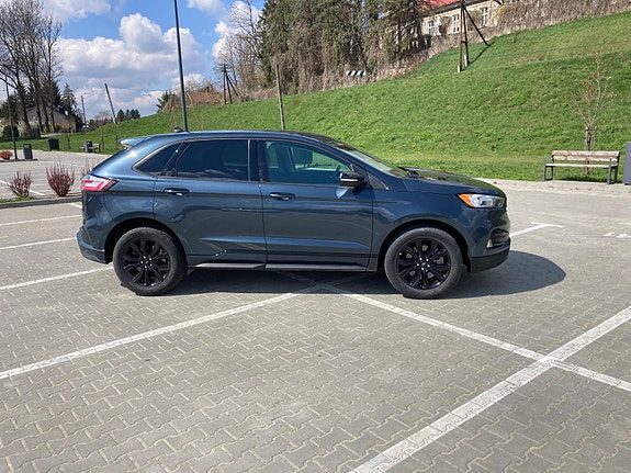 Ford Edge 3 of 11
