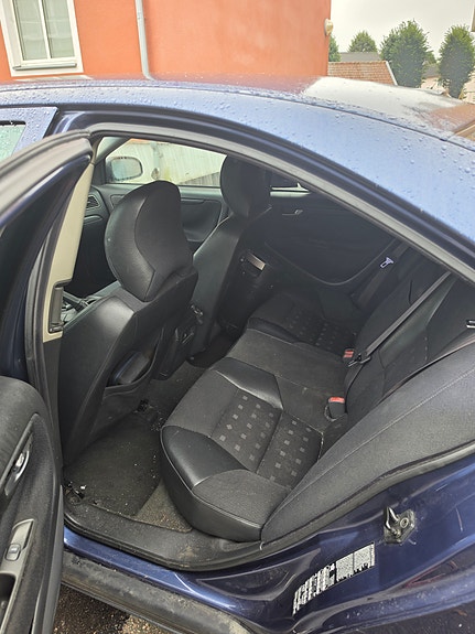 Volvo S60 4 of 8