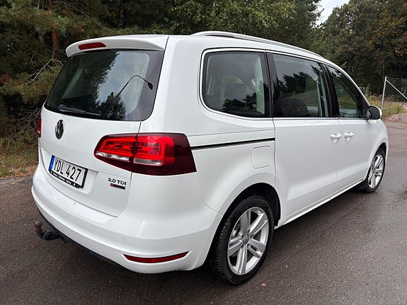 Volkswagen Sharan 3 of 6