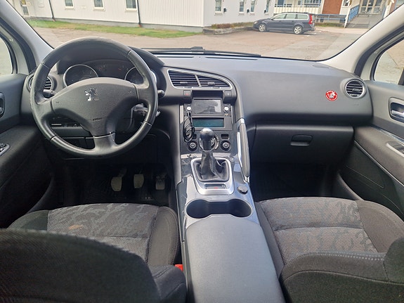 Peugeot 3008 8 of 9