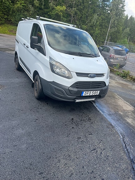 Ford Transit Custom 3 of 3
