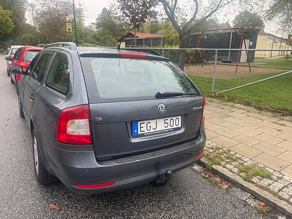 Skoda Octavia 3 of 5