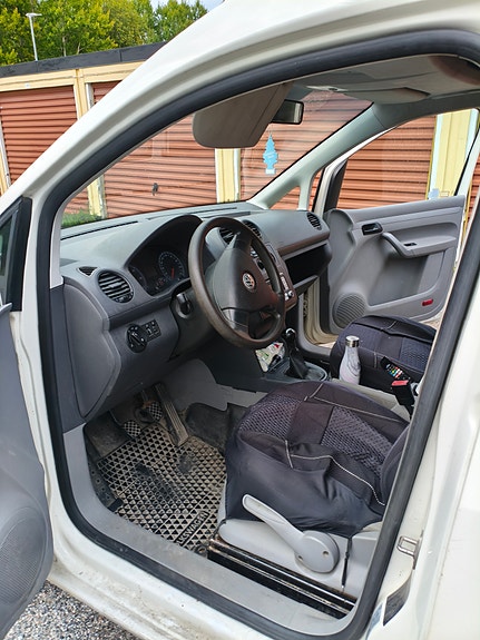 Volkswagen Caddy 2 of 7