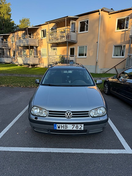 Volkswagen Golf IV 3 of 6
