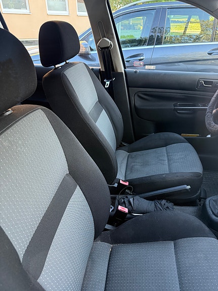 Volkswagen Golf IV 5 of 6