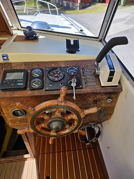 Hanto 24 – Volvo Penta MD17 (Renoveringsobjekt / GDS) – Båtkärra ingår 4 of 14