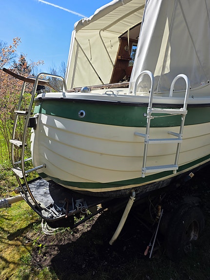 Hanto 24 – Volvo Penta MD17 (Renoveringsobjekt / GDS) – Båtkärra ingår 11 of 14
