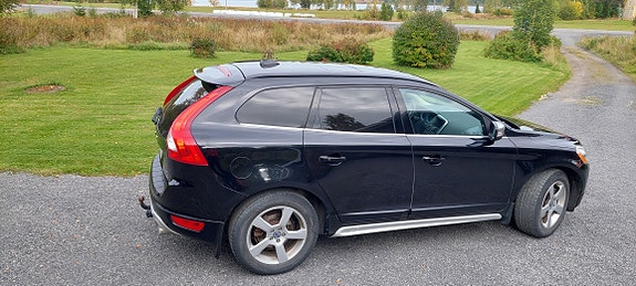 Volvo XC60 3 of 12
