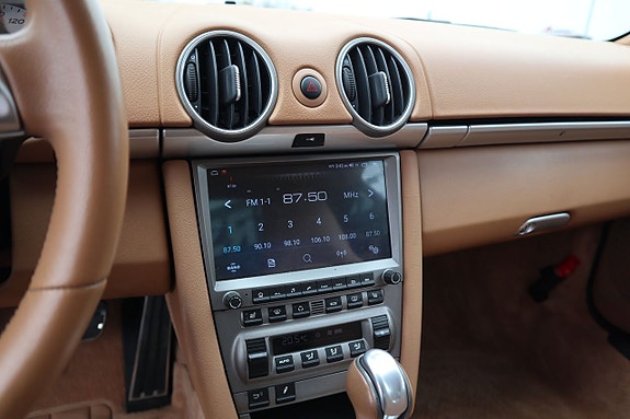 Porsche Cayman S 4 of 6