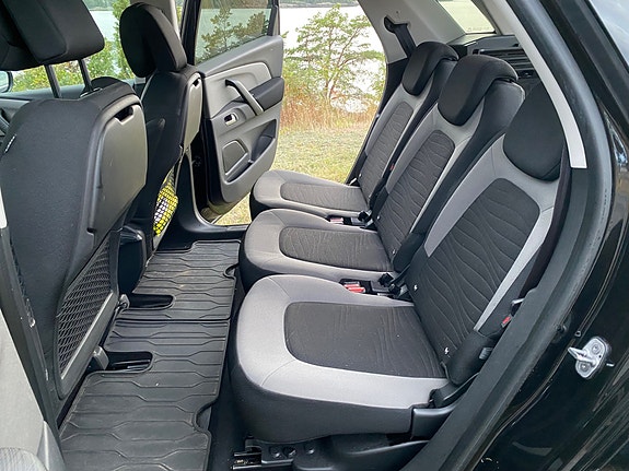 Citroen C4 Picasso 11 of 15