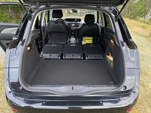 Citroen C4 Picasso 13 of 15