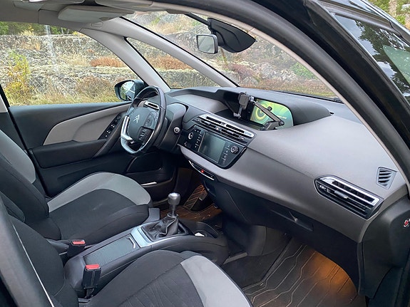 Citroen C4 Picasso 10 of 15