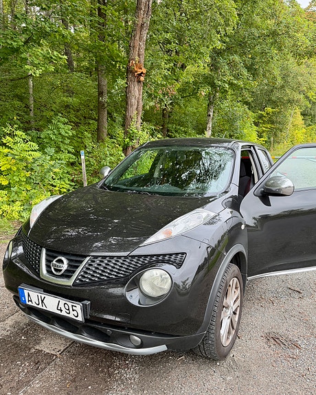 Nissan Juke 2 of 5