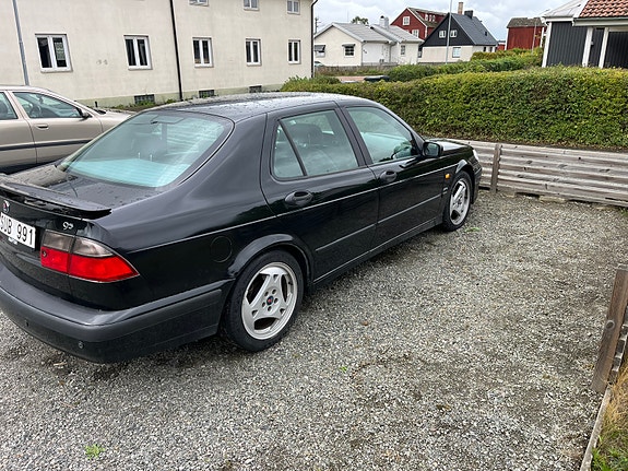 Saab 9-5 4 of 14