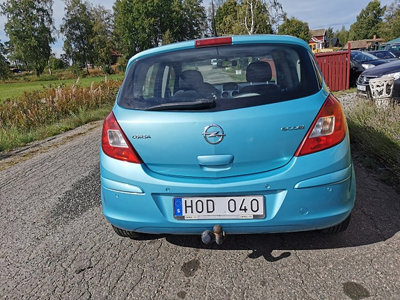 Opel Corsa 3 of 9