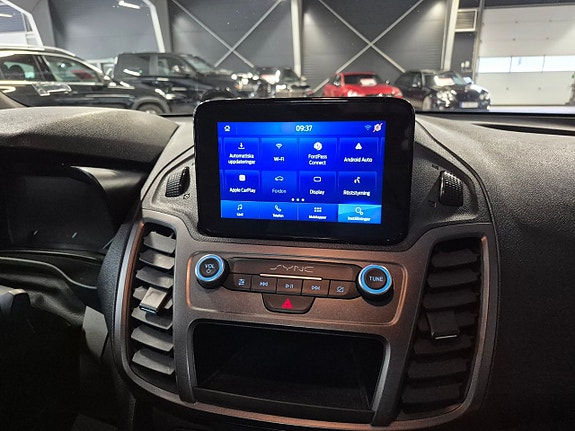 Ford Transit Connect 11 of 15