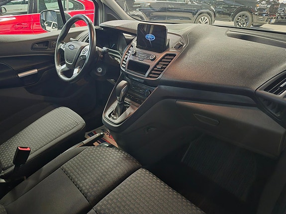Ford Transit Connect 6 of 15
