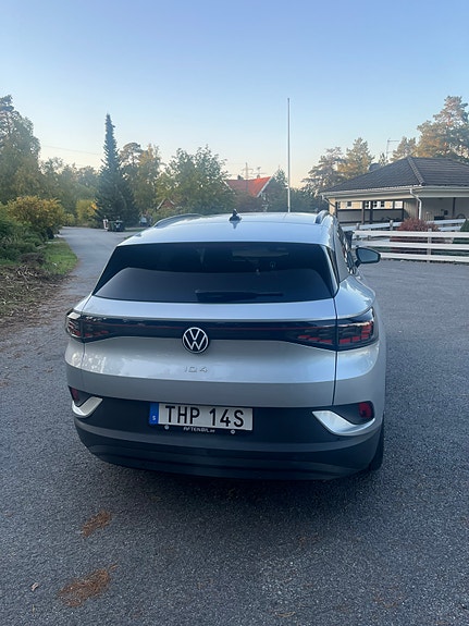 Volkswagen ID.4 3 of 5