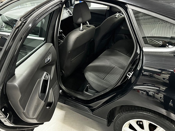 Ford Focus 16 of 29