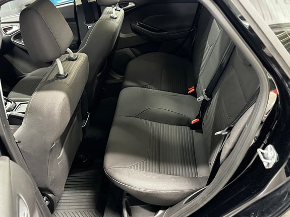 Ford Focus 17 of 29