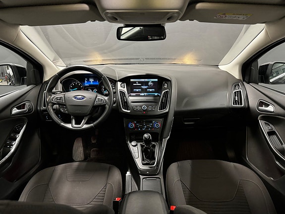Ford Focus 19 of 29
