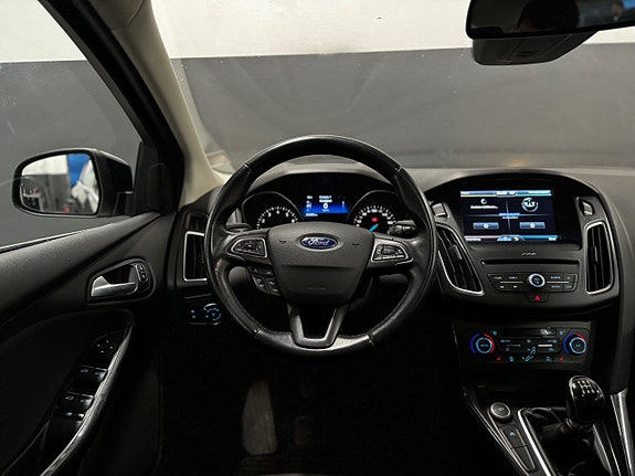 Ford Focus 20 of 29