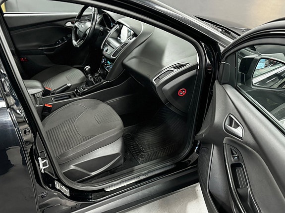 Ford Focus 14 of 29