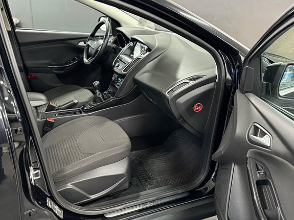 Ford Focus 13 of 29