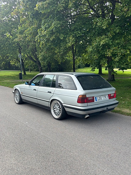 BMW 525tds 3 of 8
