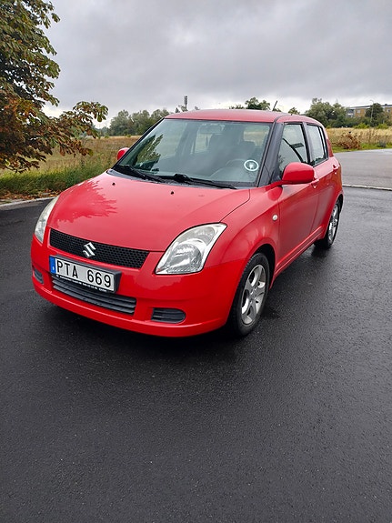 Suzuki Swift 3 of 15