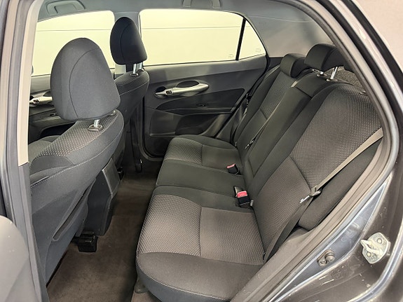 Toyota Auris 11 of 12