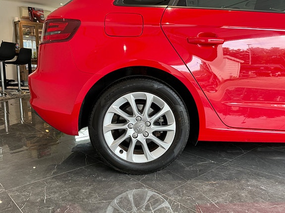 Audi A3 4 of 15