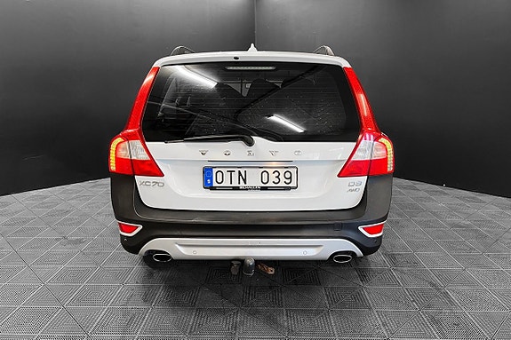Volvo XC70 7 of 18