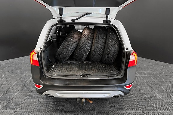 Volvo XC70 10 of 18
