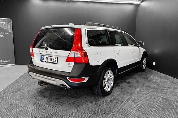 Volvo XC70 8 of 18