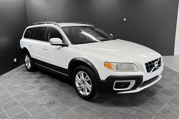 Volvo XC70 3 of 18