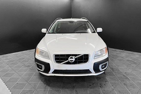 Volvo XC70 4 of 18