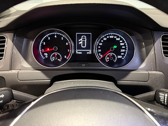 Volkswagen Golf Alltrack 14 of 17