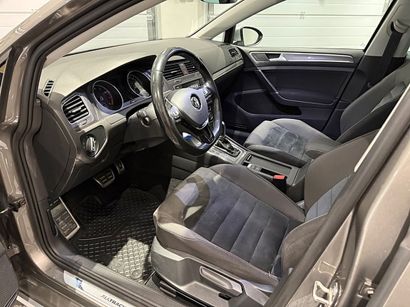 Volkswagen Golf Alltrack 7 of 17