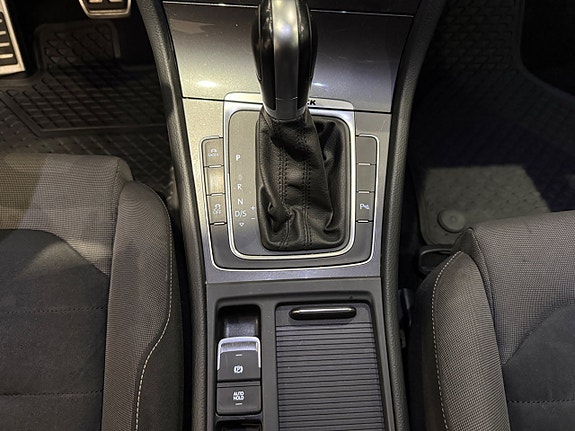 Volkswagen Golf Alltrack 11 of 17