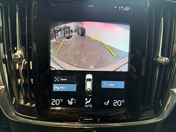 Volvo V90 Cross Country 15 of 16