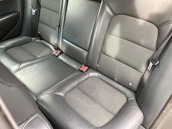 Volvo V70 15 of 22