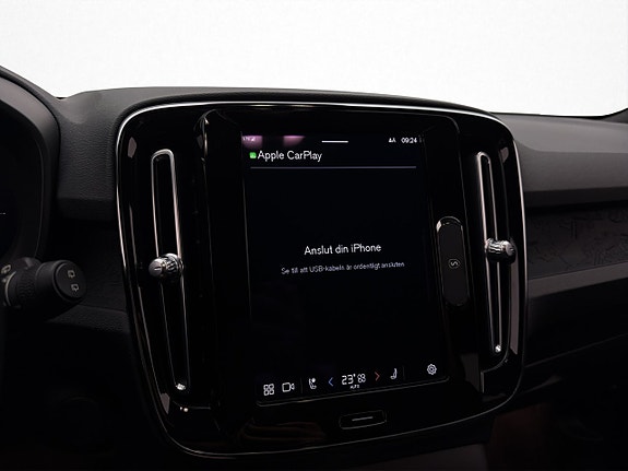 Volvo XC40 25 of 30