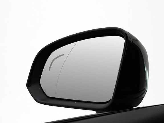 Volvo XC40 12 of 30